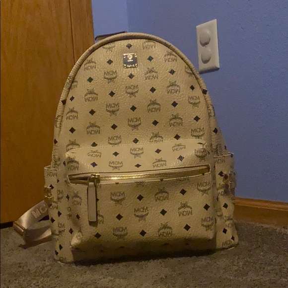 Authentic Medium MCM Stark Backpack- Cream